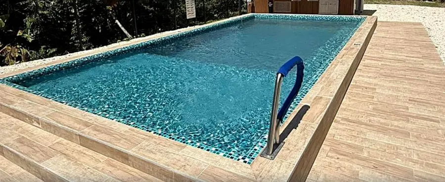 Austin fiberglass pool installed by Homery