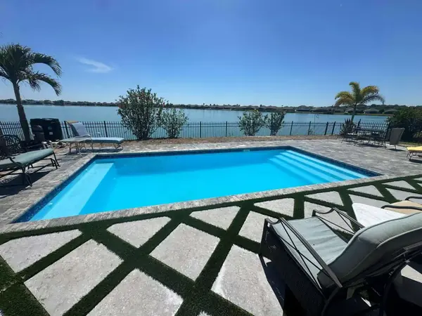 Miami pool installed by Homery in Central Florida
