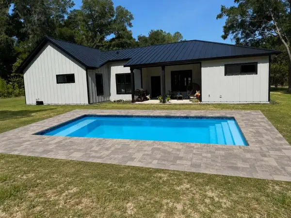 Miami pool installed by Homery in Central Florida
