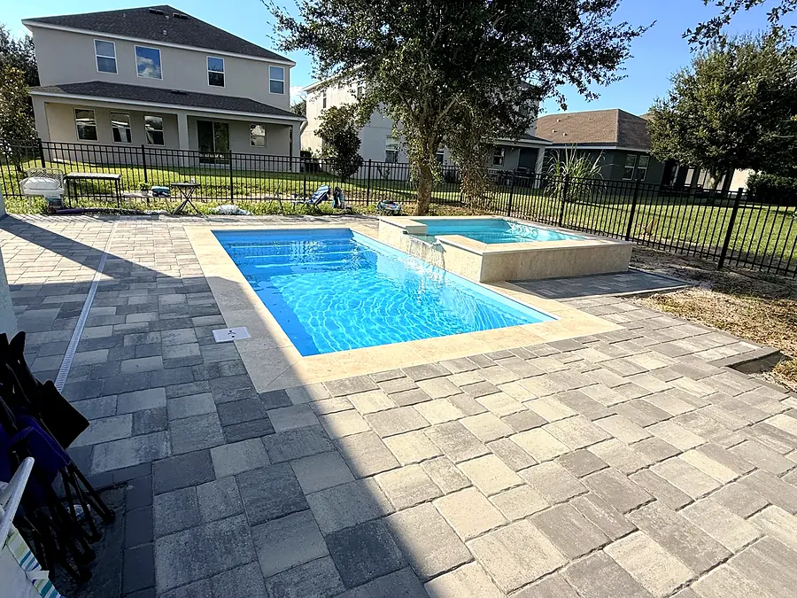 Terminada, piscina Key West K6 + spa en Winter Garden, FL